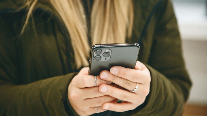 Названы самые продаваемые в России бренды смартфонов